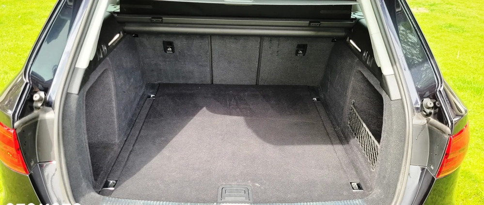 Audi A4 cena 65000 przebieg: 207000, rok produkcji 2016 z Gorlice małe 326